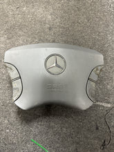 Load image into Gallery viewer, 2000-2006 MERCEDES S430 DRIVER STEERING WHEEL AIRBAG (GRAY) (P)