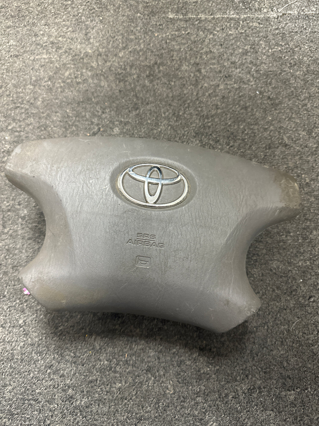 2002-2004 TOYOTA CAMRY DRIVER STEERING WHEEL AIRBAG (GRAY) (P)