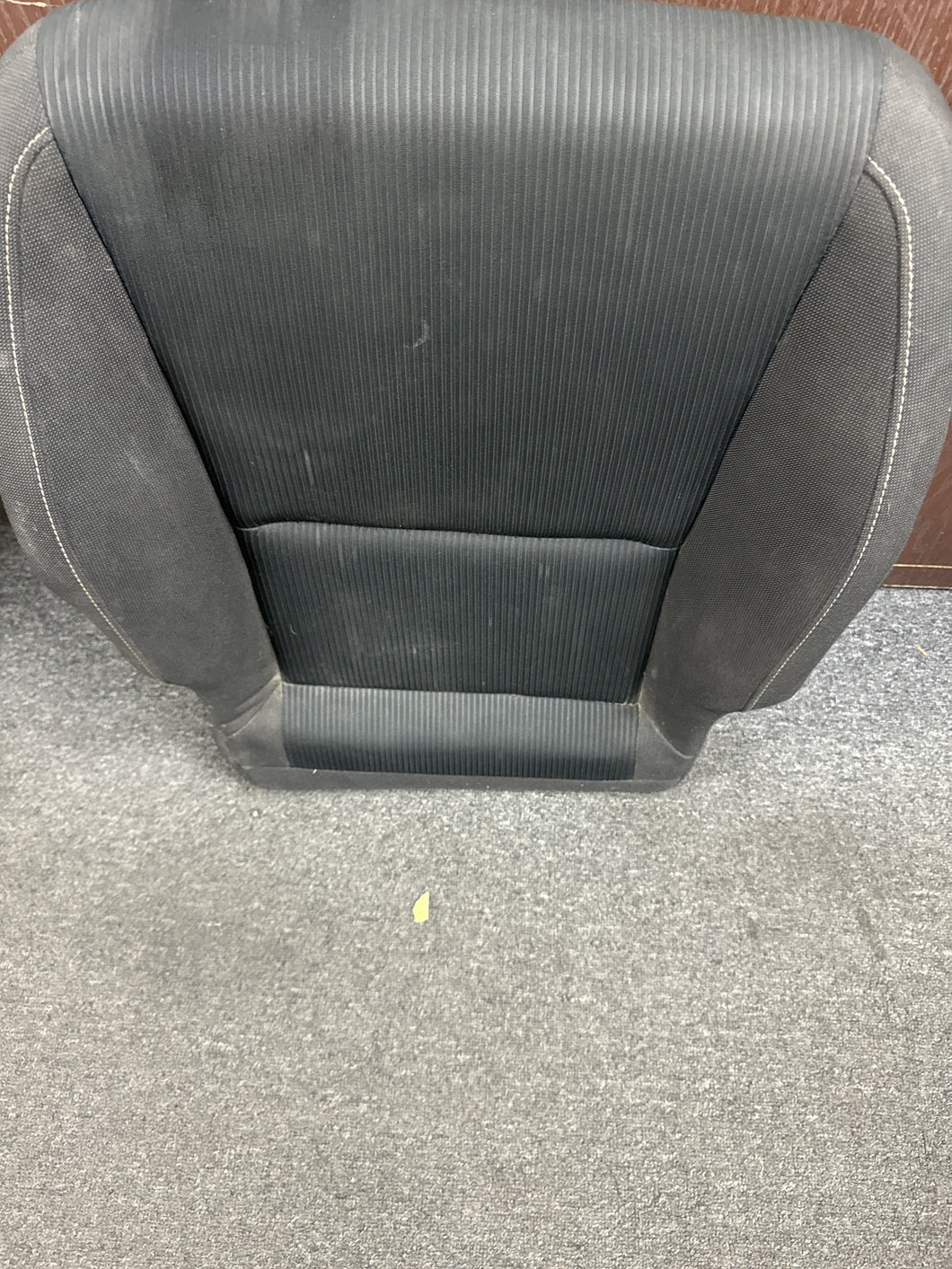 2010-2015 CHEVROLET CAMARO FRONT PASSENGER LOWER SEAT CUSHION (RH) (P)