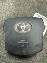 Load image into Gallery viewer, 2004-2009 TOYOTA PRIUS DRIVER STEERING WHEEL AIRBAG (P)