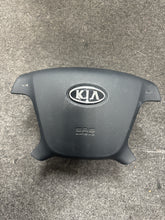 Load image into Gallery viewer, 2007-2012 KIA RONDO DRIVER STEERING WHEEL AIRBAG (P)