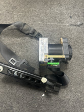 Load image into Gallery viewer, 2005-2007 MERCEDES C230 C350 C240 FRONT DRIVER SEATBELT (LH) (P)