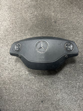 Load image into Gallery viewer, 2007-2010 MERCEDES BENZ S CLASS C CLASS DRIVER STEERING WHEEL AIRBAG (P)