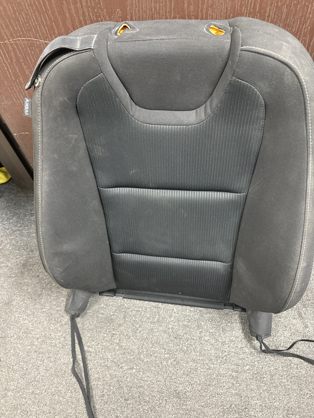 2010-2015 CHEVROLET CAMARO PASSENGER UPPER SEAT CUSHION (RH) (P)