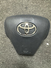 Load image into Gallery viewer, 2009-2012 TOYOTA COROLLA DRIVER STEERING WHEEL AIRBAG (P)