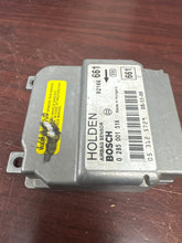 Load image into Gallery viewer, PONTIAC GTO AIRBAG CONTROL MODULE PN: 0 285 001 516 (P)