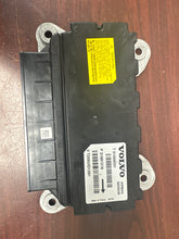 Load image into Gallery viewer, VOLVO XC60 AIRBAG CONTROL MODULE PN: 31681216 (P)