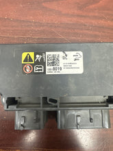 Load image into Gallery viewer, CHEVROLET SILVERADO AIRBAG CONTROL MODULE PN: 13518019 (P)