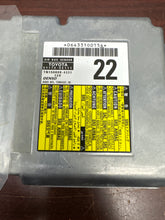 Load image into Gallery viewer, TOYOTA HIGHLANDER AIRBAG CONTROL MODULE P/N 89170-0E111 (P)