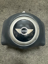 Load image into Gallery viewer, 2002-2006 MINI COOPER R50 R53 DRIVER STEERING WHEEL AIRBAG (P)