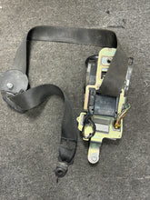 Load image into Gallery viewer, 2010-2013 MERCEDES E350 E550 W212 FRONT DRIVER SEATBELT (LH) (P)