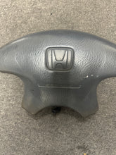 Load image into Gallery viewer, 1998-2003 HONDA ACCORD DRIVER STEERING WHEEL AIRBAG (P)