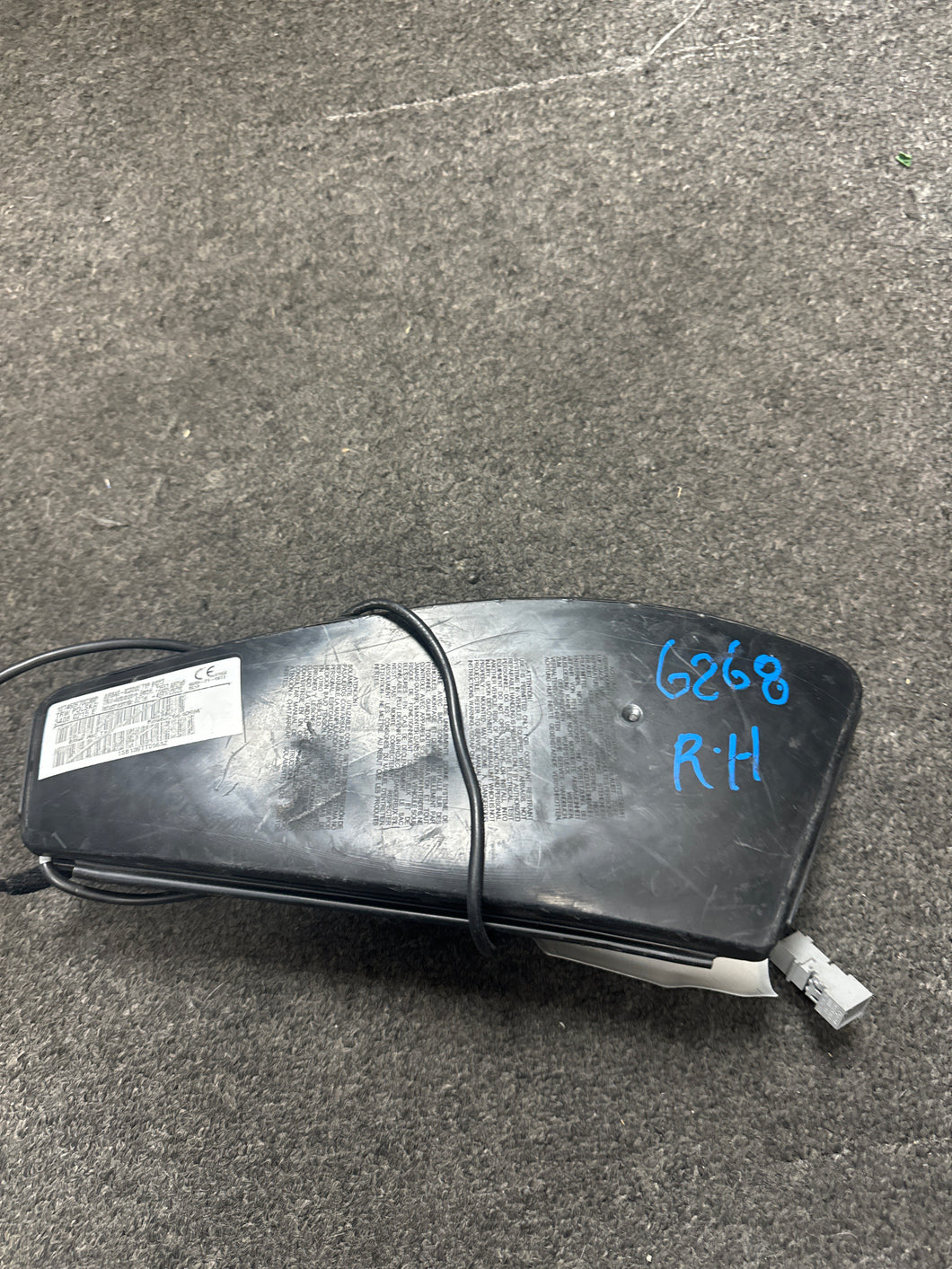 2011-2016 MINI COOPER COUNTRYMAN PASSENGER SEAT AIRBAG (RH) (P)