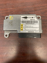 Load image into Gallery viewer, Chevrolet Express AIRBAG CONTROL MODULE P/N 25853614 (P)