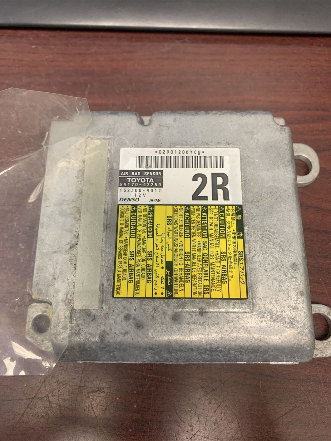 TOYOTA RAV4 AIRBAG CONTROL MODULE P/N 8917042250 (P)